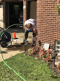 Jetting downspouts